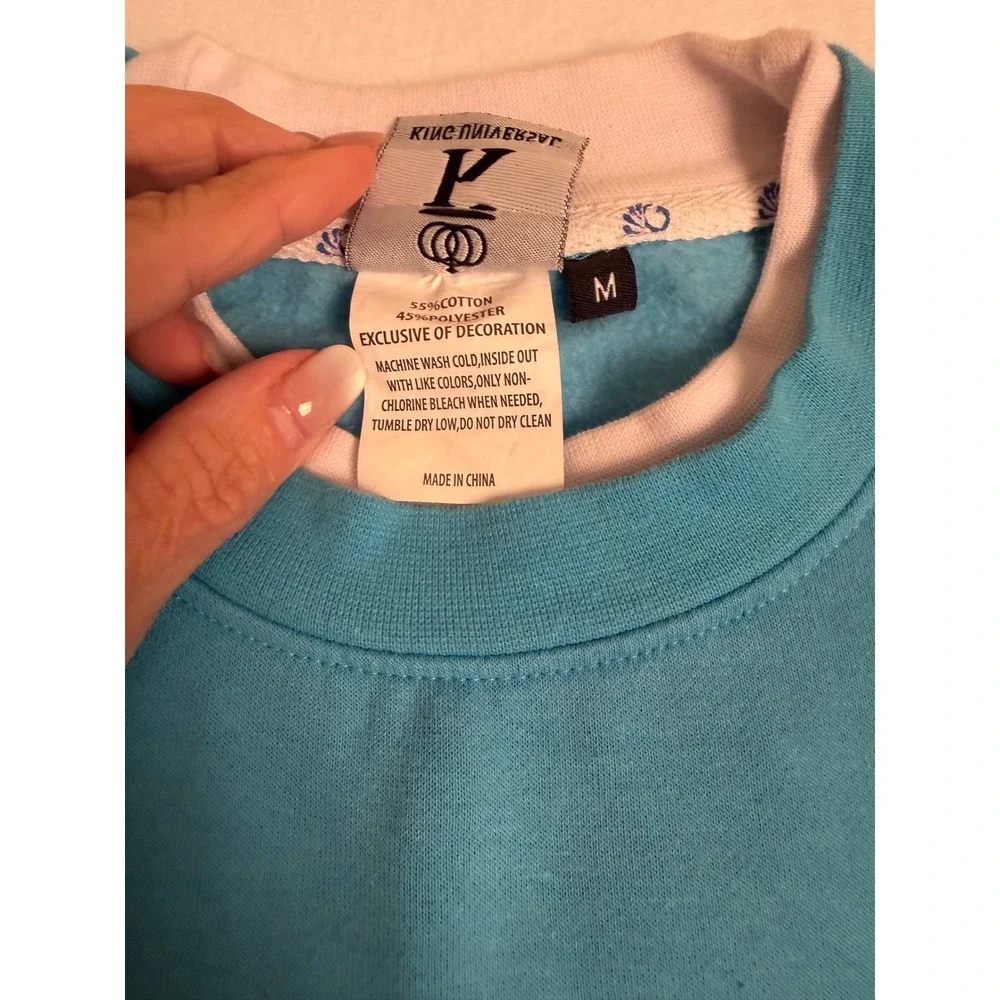 King Universal Teal Blue Embroidered Peacock Sweatshirt Crewneck Mens Medium